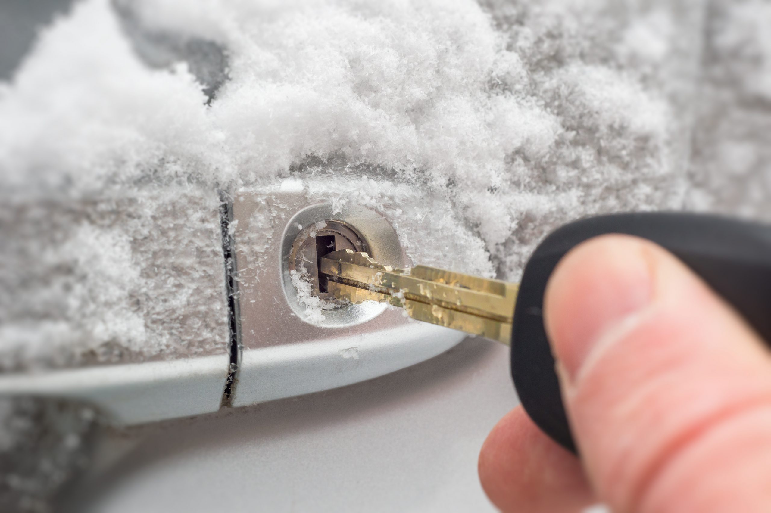 fix a frozen keylock on your car with hand sanitizer, handy auto hacks